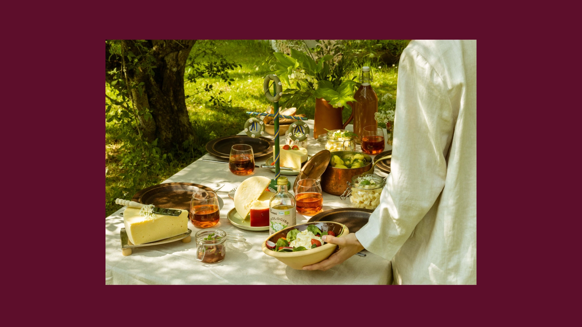Table outside with cheese served on it - Ny Studio